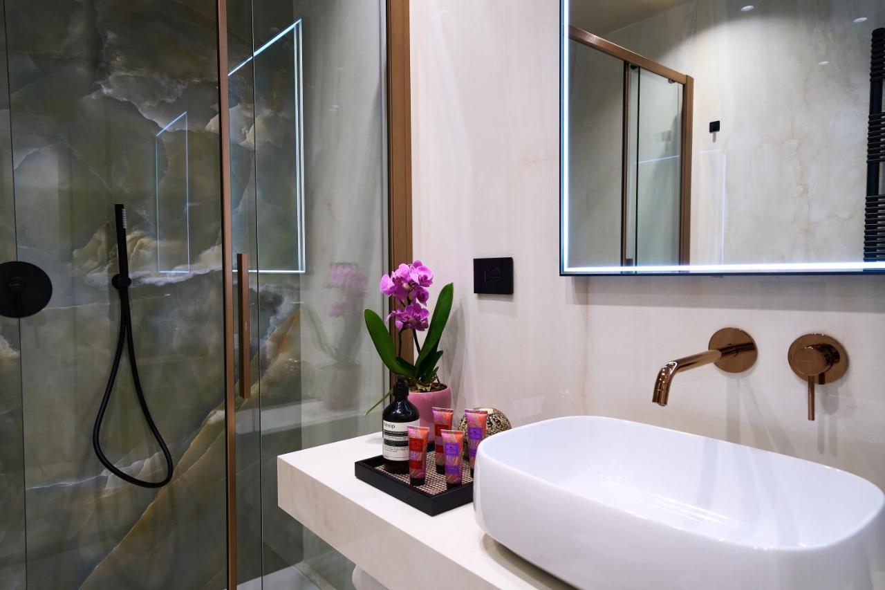 Luxury & Central Apartment Milánó Kültér fotó