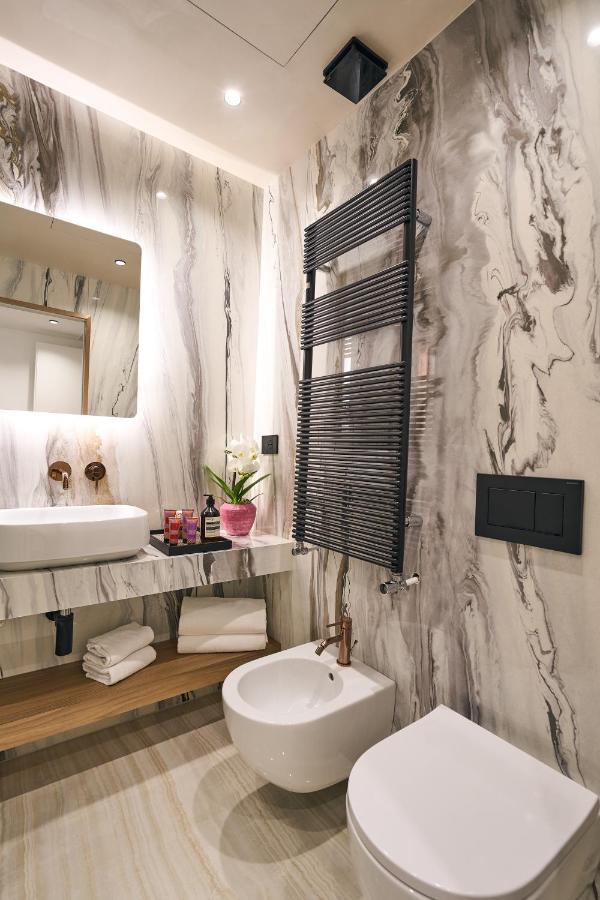Luxury & Central Apartment Milánó Kültér fotó