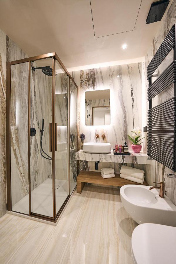 Luxury & Central Apartment Milánó Kültér fotó